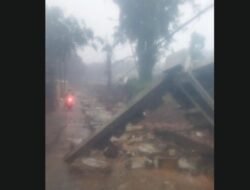 [Hujan Deras Menyebabkan Tembok Pembatas TPU Jeruk Purut Jaksel Jebol: Kenapa Ini Terjadi?]