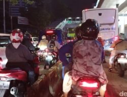Kenapa Jalan Gatot Subroto Semanggi Arah Pancoran Tiba-Tiba Terhenti?