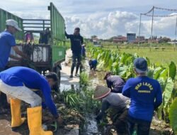 Petugas-Warga Binaan Lapas Purwokerto Salurkan Bansos, Gugah Semangat Masyarakat Pamijen