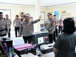 Dari Kepolisian ke Masyarakat: Wakapolri Tinjau SPKT di Denpasar—Seberapa Efektif?