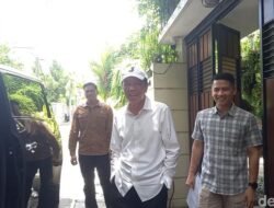 Jokowi Pakai Topi Inisial J, Apa Artinya? Tebakan Masyarakat Terpancing