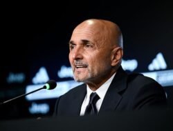 Tato Napoli di Lengan Spalletti, Apakah Ini Pertanda Konflik dengan Juventus?