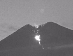 Semeru Muntahkan Lava Pijar 2,5 Km, Ancaman Erupsi Berkepanjangan bagi Warga Jatim
