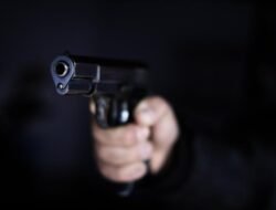 Tragedi di Yunani: 2 Orang Tewas Akibat Serangan Kelompok Bersenjata