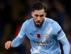 “Can Rayan Cherki Outshine Grealish in Manchester City?”