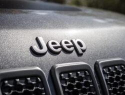 “Parkir di Luar untuk Mobil Hybrid? Ini yang Sebenarnya Terjadi!”