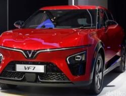 “Dokter Muda Ini Rela Potong Gajinya demi…”