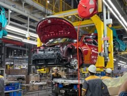 “Gak Cuma Jualan Mobil, Vinfast Siap Transfer Teknologi”