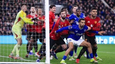 “Corner FC Dominasi EPL: IFAB Tetapkan Status Quo Aturan”