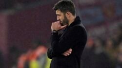 MU Kalah, Apa yang Salah Carrick? Kinerja Carrick: Masalah Utama atau Buntut?