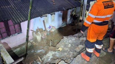 Bogor Diterjang Hujan Deras, Banjir dan Longsor Merenggut Dua Rumah