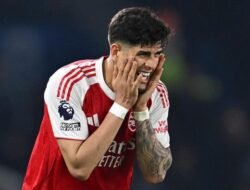 **Analisis Gaya Main Arsenal Dikritik: Hincapie Bersikeras Taktik Legal**