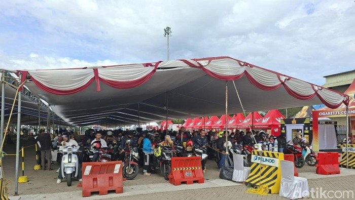 Pemudik Motor di Pelabuhan Ciwandan Hari Ini Lebih Ramai dari Kemarin, Ini Alasannya!