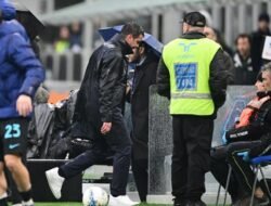 **Inter Milan Protes Wasit dengan Tutup Mulut!**