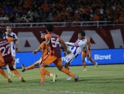 **Hasil Super League: Persib Bandung 1-1 Borneo FC, Persija Jakarta 0-2 Dewa United**