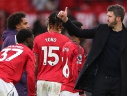 “MU Menang Terus di Old Trafford, Carrick Gagalkan Rekor Maut Manchester”