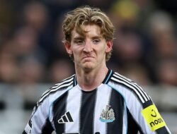 Anthony Gordon: “Omong Kosong!” Sindir Pundit-pundit yang Jelekkan Performanya