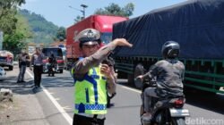 One Way Diterapkan di Limbangan Garut, Pemudik Desak!