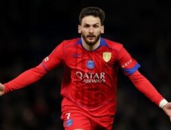 Kvaratskhelia: Penyebab Kegagalan Chelsea di Liga Champions