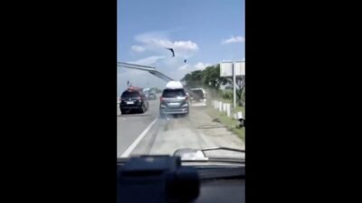 Viral Detik-detik Avanza Nabrak Guardrail, Besi Pembatas Nembus Bodi Mobil, Menyisakan Pertanyaan Besar!