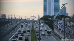 Siaran Darurat! Tol Halim hingga Senayan Dilaporkan Diberlakukan Contraflow.