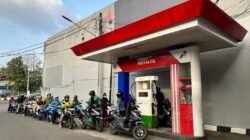 “Alhamdulillah, Ojol Bersyukur! Pertamina Tetapkan Harga Bensin yang Memprihatinkan”